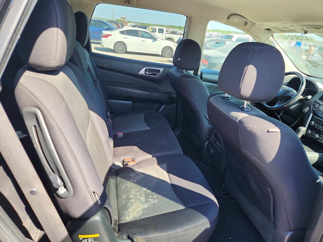 2018 Nissan Pathfinder Sv - zdjęcie 11
