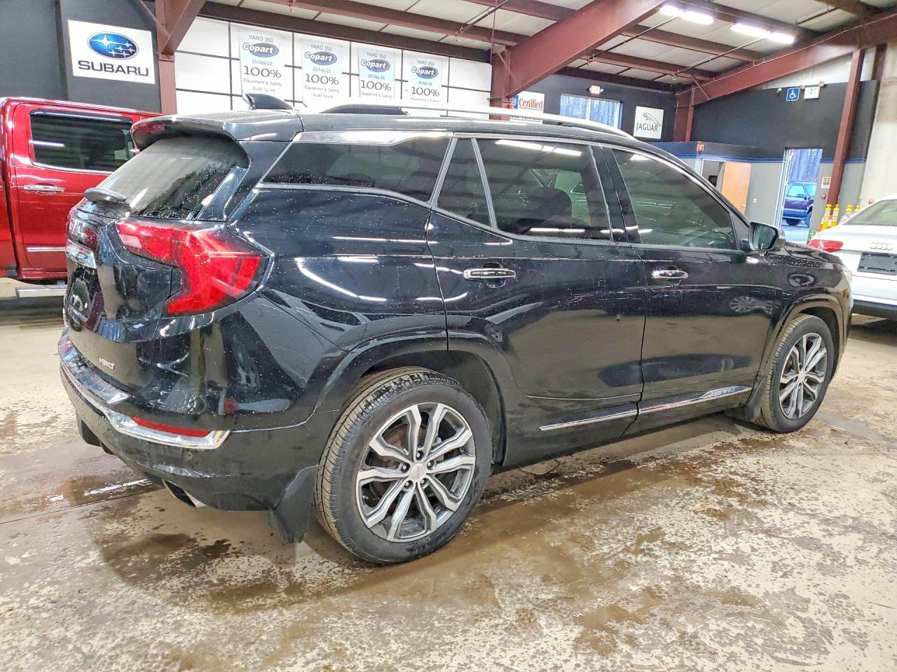 2020 GMC Terrain Denali - zdjęcie 3