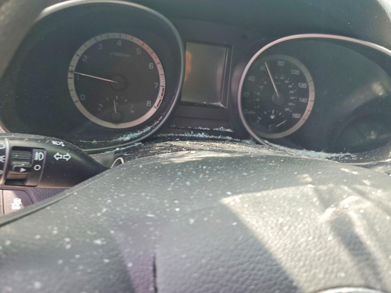 2017 Hyundai Santa Fe Sport 2.4L - zdjęcie 9
