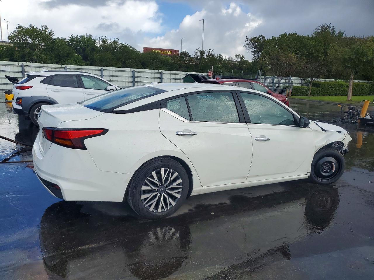 2025 Nissan Altima 2.5 Sv - zdjęcie 3