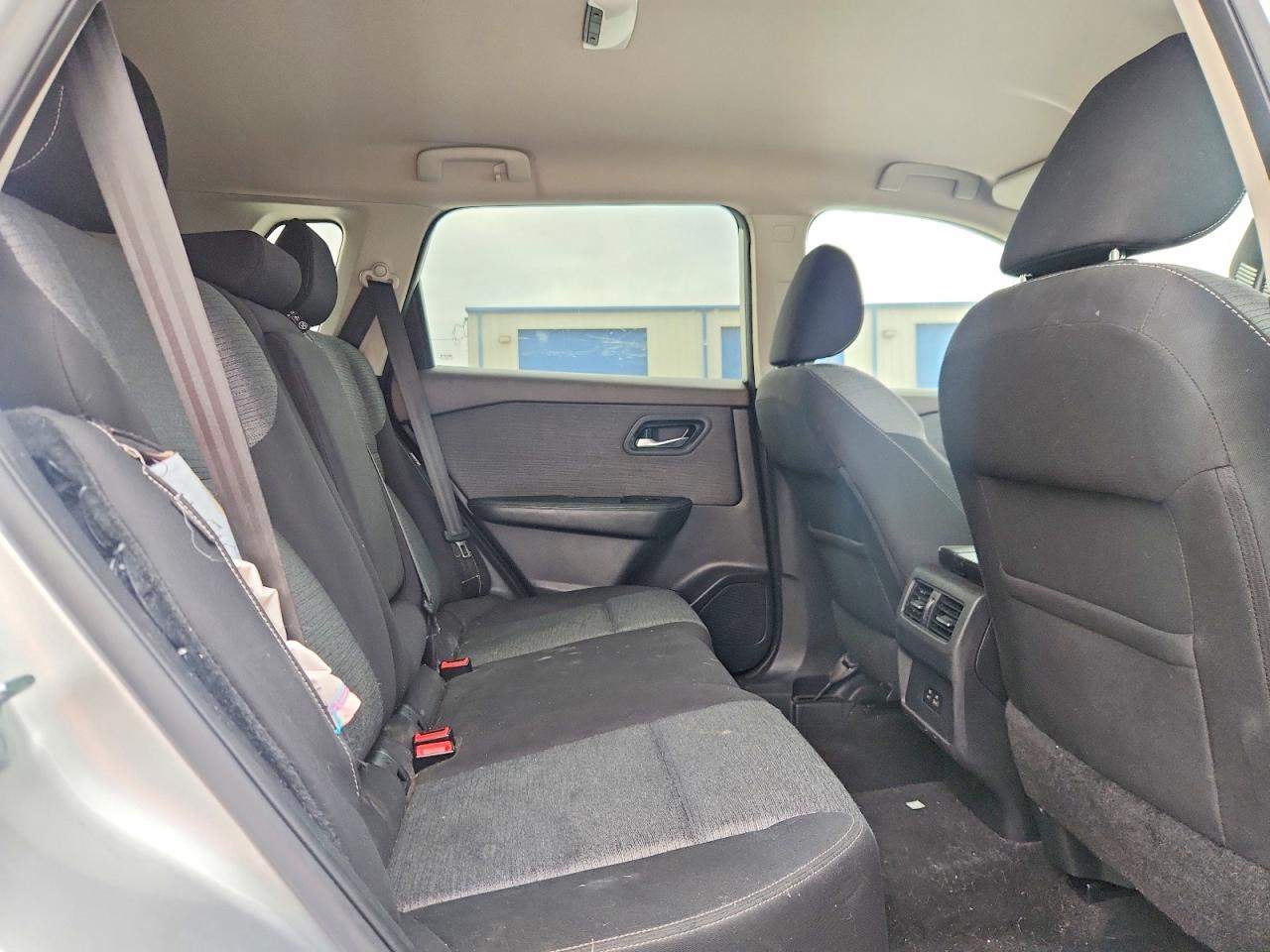 2021 Nissan Rogue Sv - zdjęcie 11