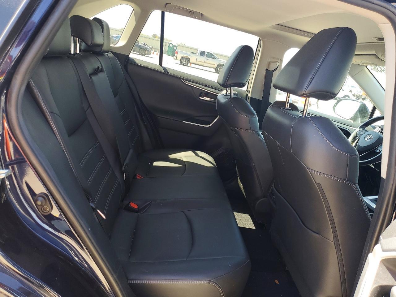 2019 Toyota Rav4 Limited - zdjęcie 11
