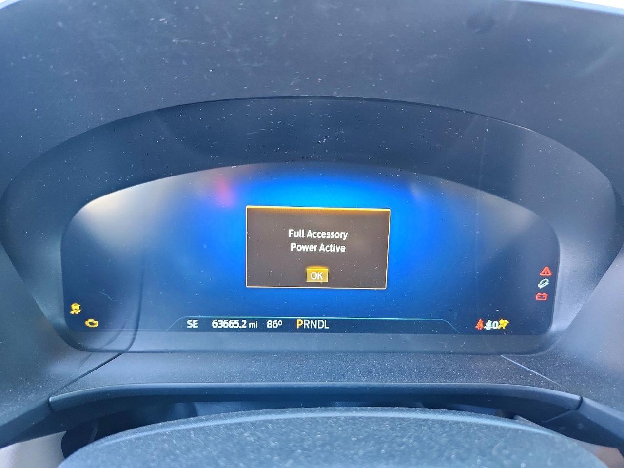 2020 Ford Escape Titanium - zdjęcie 9