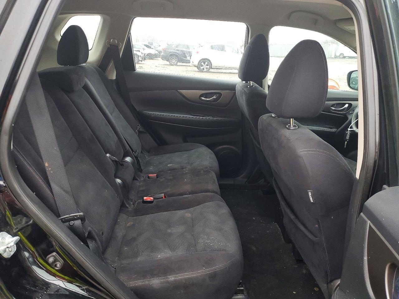 2015 Nissan Rogue S - zdjęcie 11