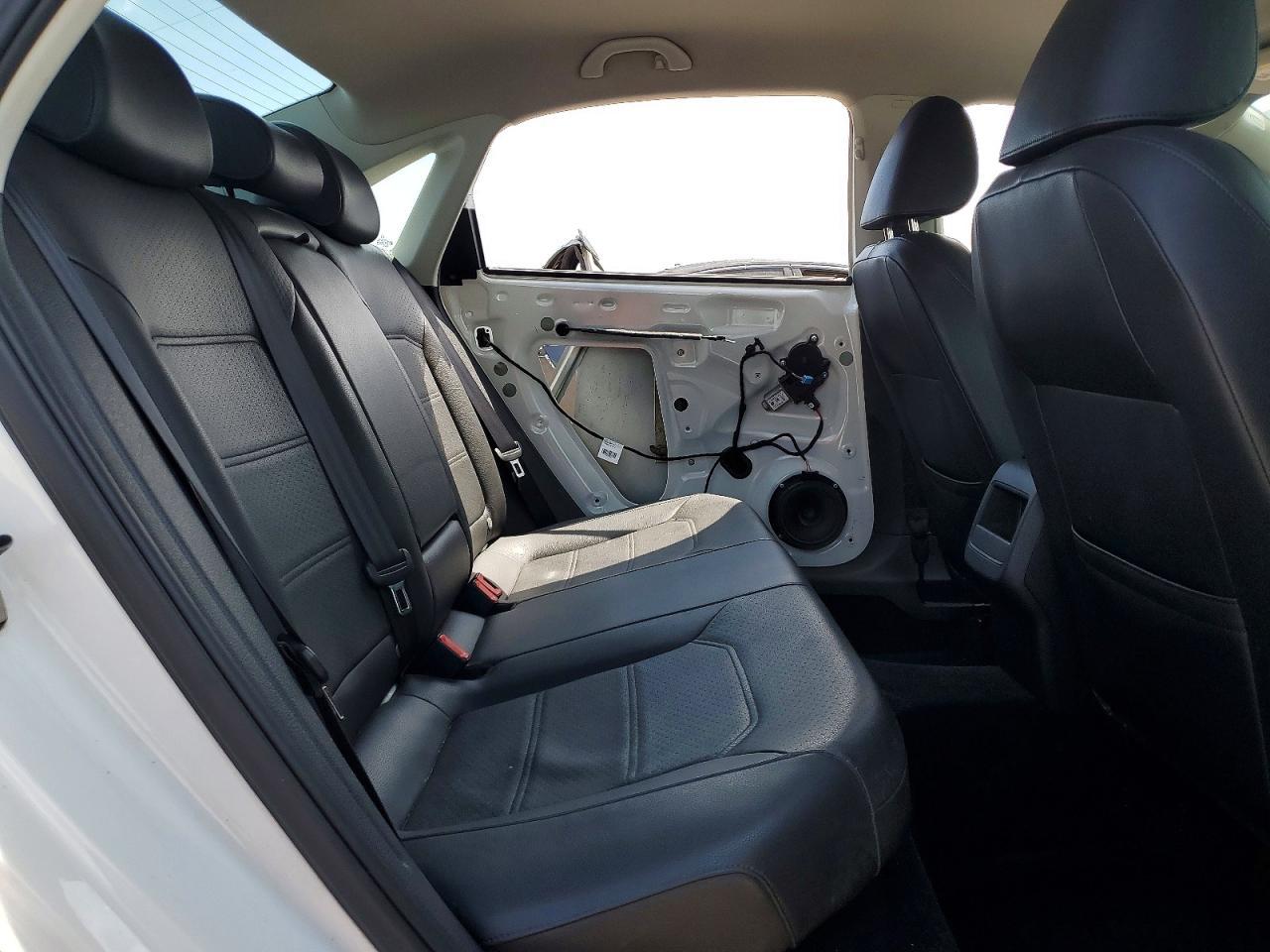 2014 Volkswagen Passat S - zdjęcie 10