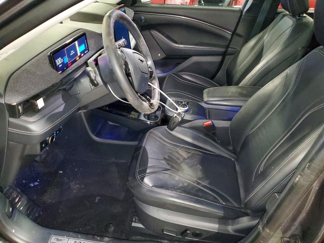 2023 Ford Mustang Mach-E Premium - zdjęcie 7