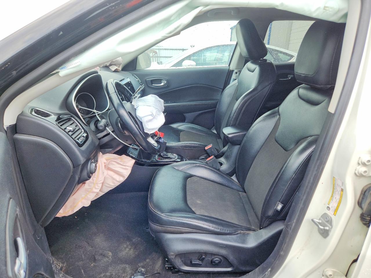 2021 Jeep Compass Latitude - zdjęcie 7