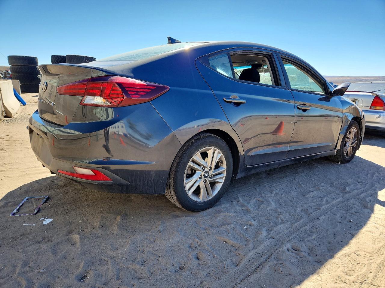 2020 Hyundai Elantra Sel - zdjęcie 3