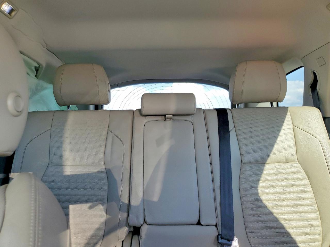 2020 Land Rover Discovery Sport S - zdjęcie 10