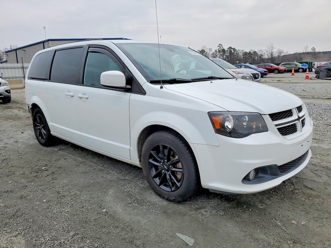 2019 Dodge Grand Caravan Gt - zdjęcie 4