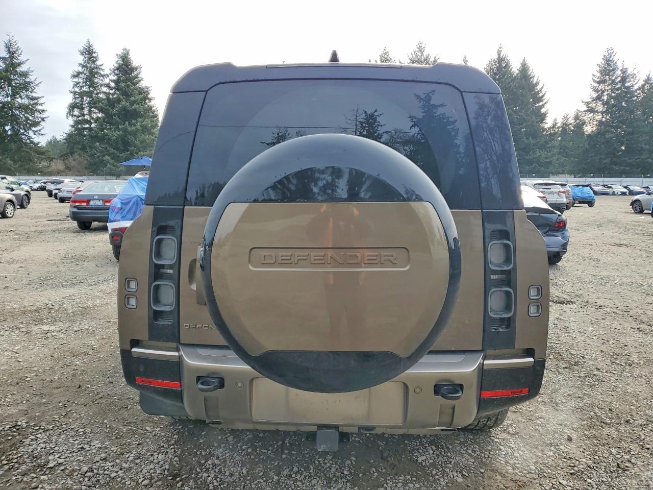 2024 Land Rover Defender 130 X - zdjęcie 6