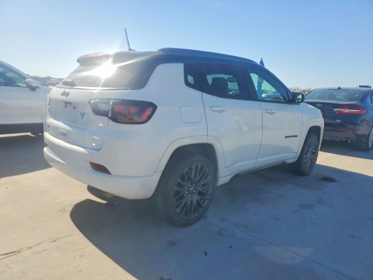 2022 Jeep Compass Limited - zdjęcie 3