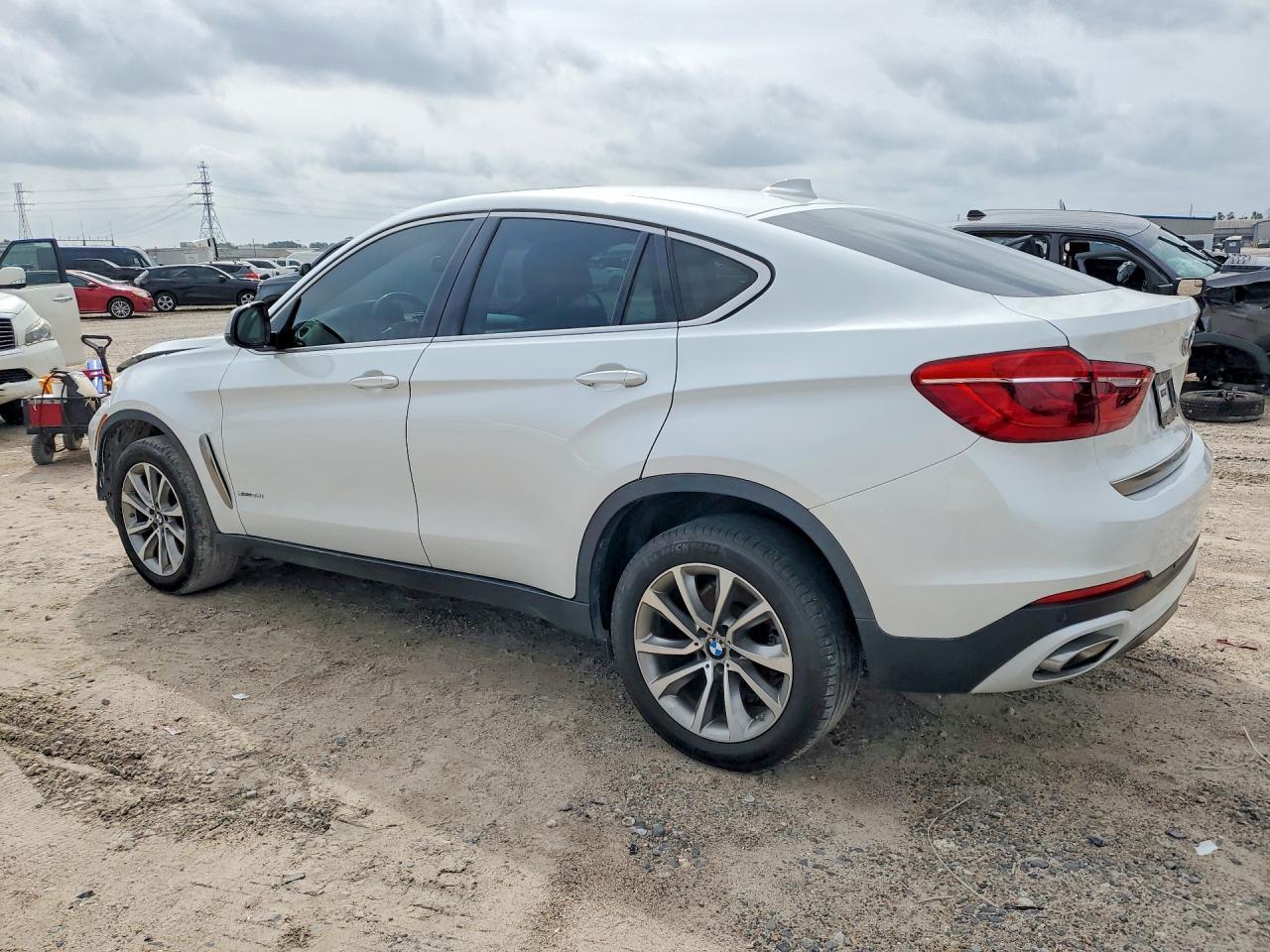 2019 BMW X6 Sdrive35I - zdjęcie 2