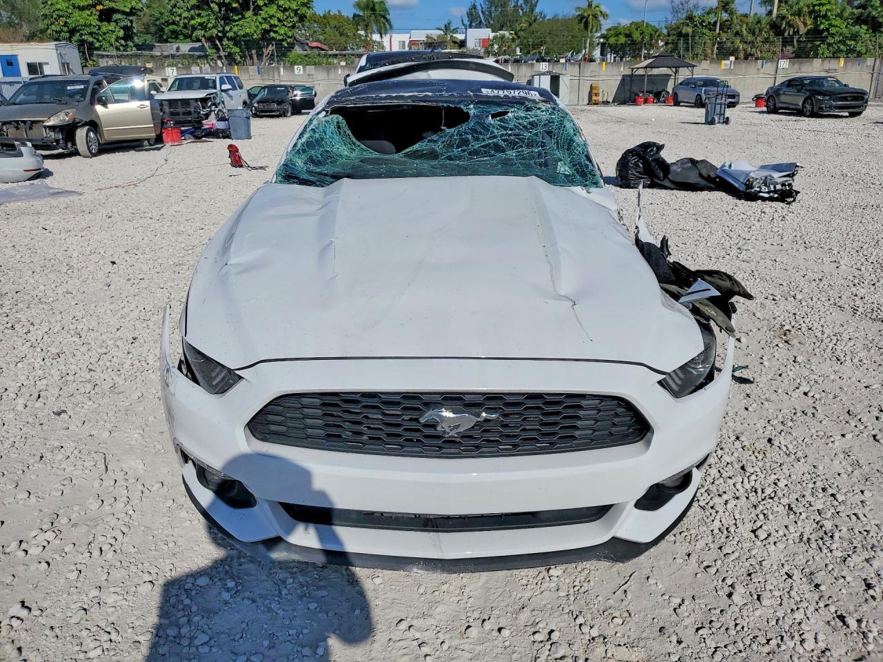 2016 Ford Mustang - zdjęcie 5