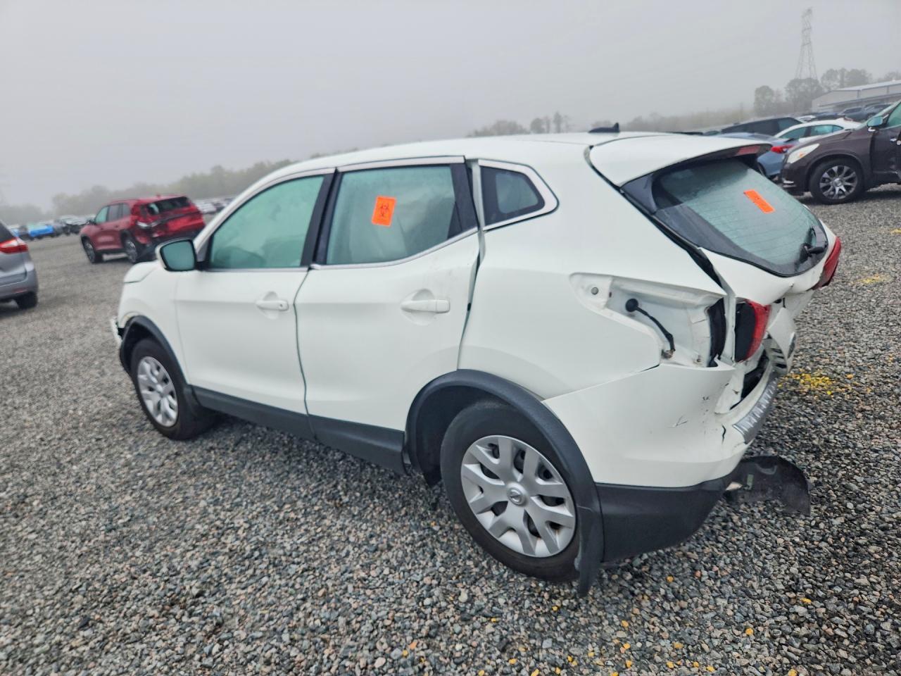 2019 Nissan Rogue Sport S - zdjęcie 2