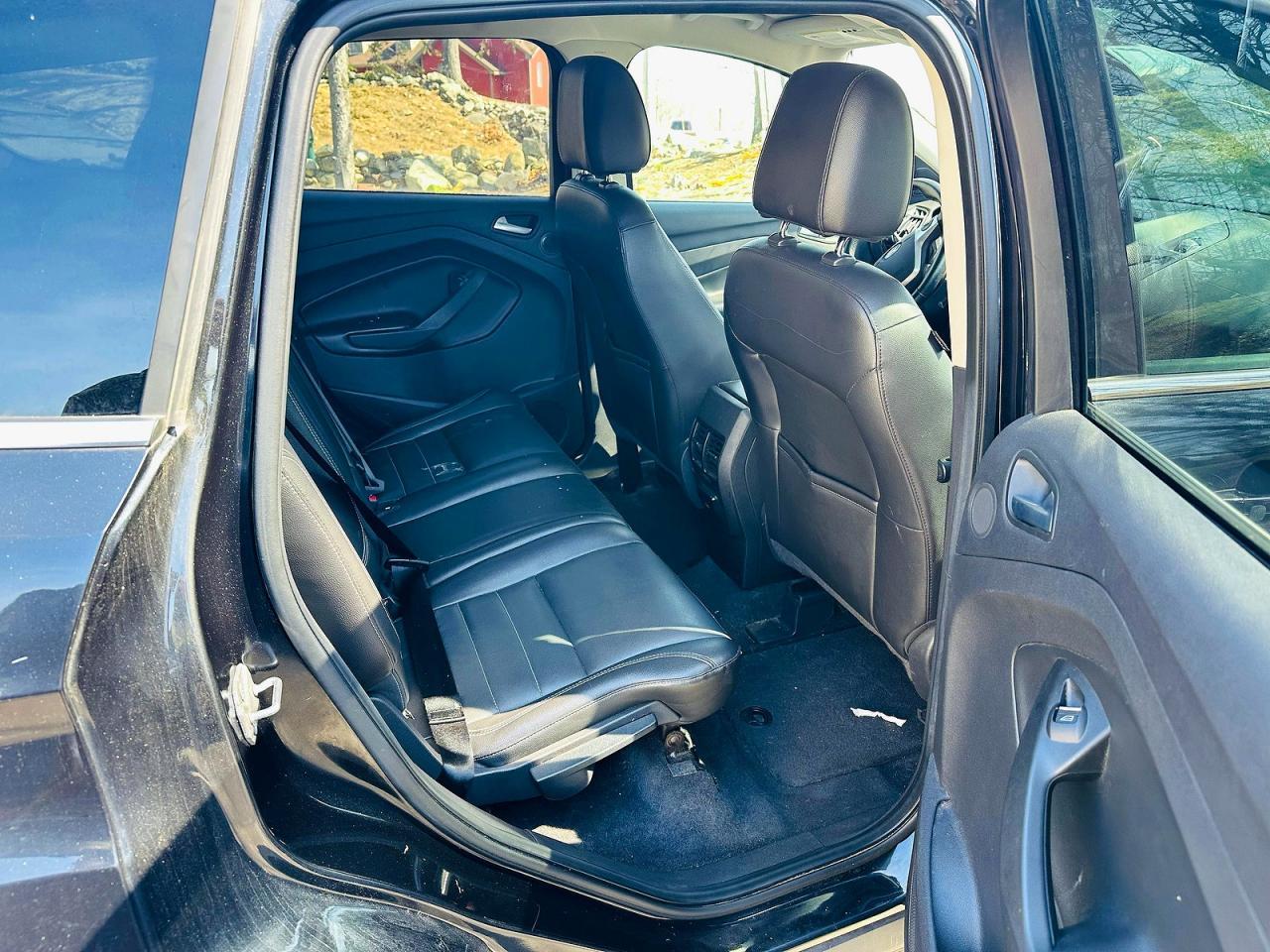 2014 Ford Escape Titanium - zdjęcie 6