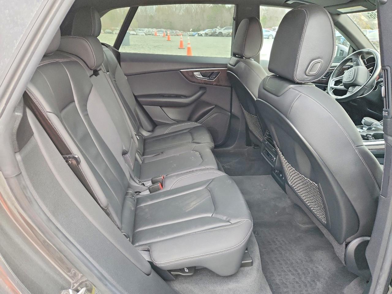 2019 Audi Q8 Premium - zdjęcie 11