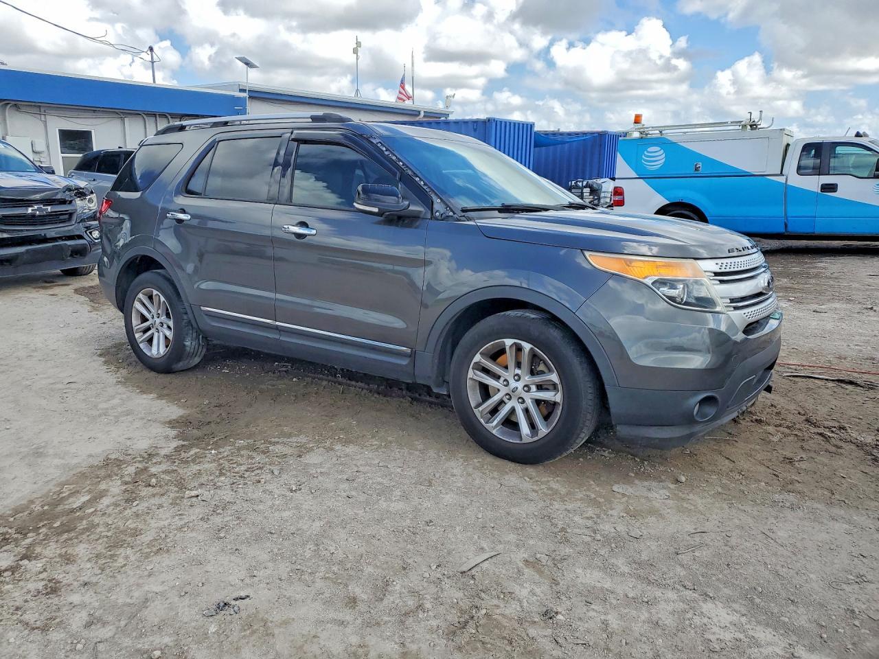 2015 Ford Explorer Xlt - zdjęcie 4