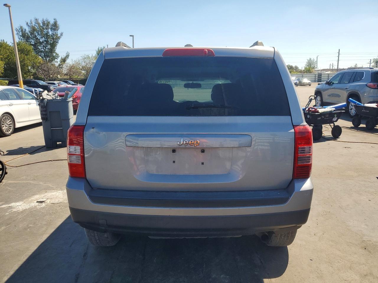 2014 Jeep Patriot Sport - zdjęcie 6