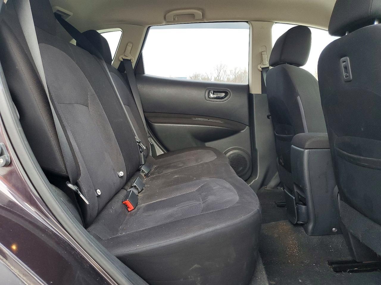 2013 Nissan Rogue S - zdjęcie 11