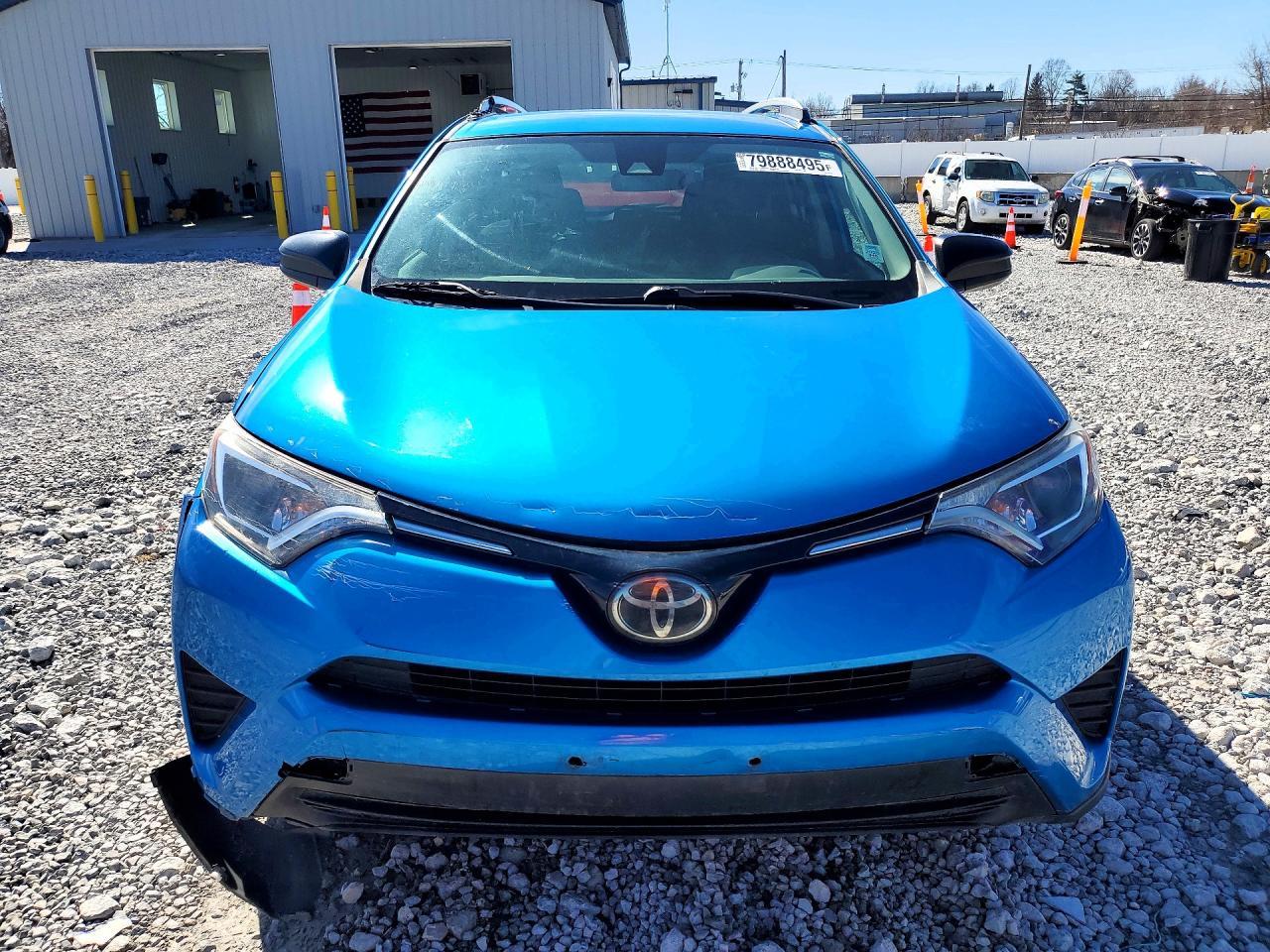 2018 Toyota Rav4 Le - zdjęcie 5