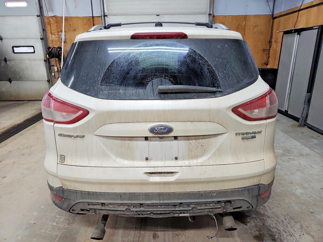 2013 Ford Escape Titanium - zdjęcie 6