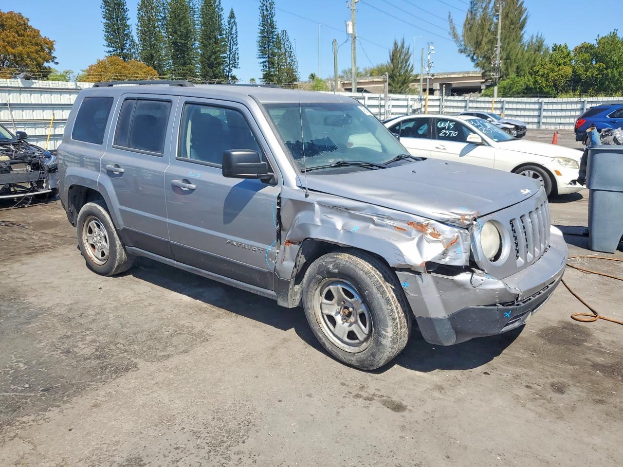 2014 Jeep Patriot Sport - zdjęcie 4