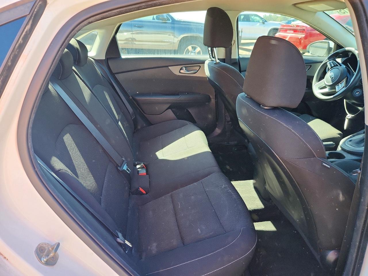 2019 Kia Forte Lxs - zdjęcie 10