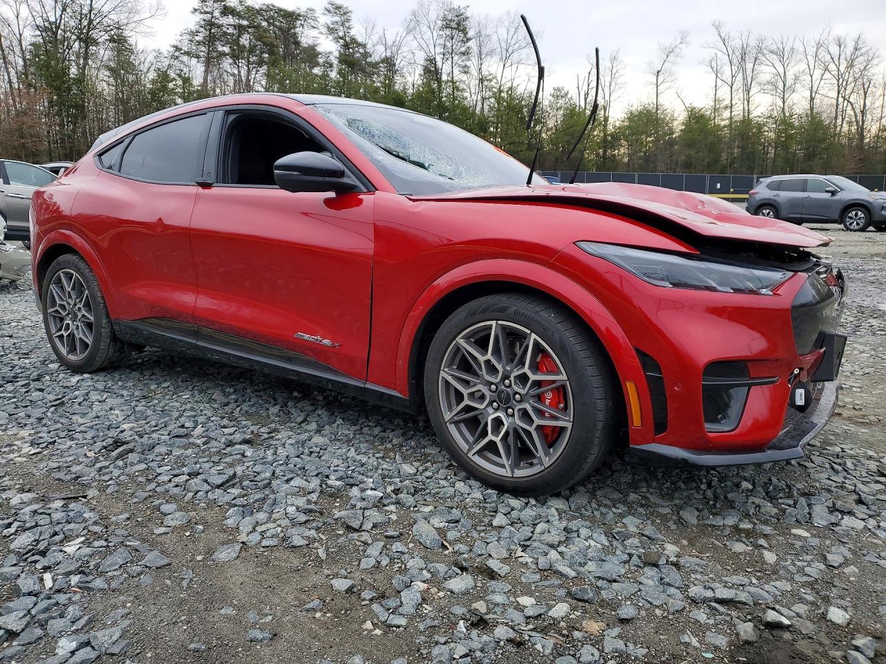 2024 Ford Mustang Mach-E Gt - zdjęcie 4