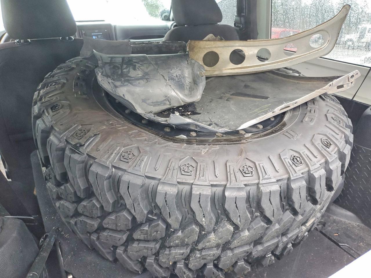 2013 Jeep Wrangler Sport - zdjęcie 12