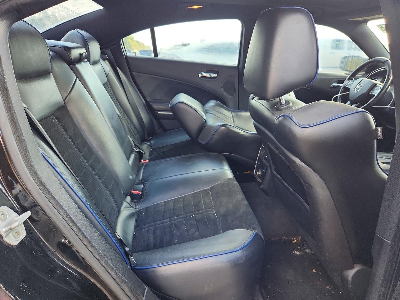 2013 Dodge Charger R - zdjęcie 10