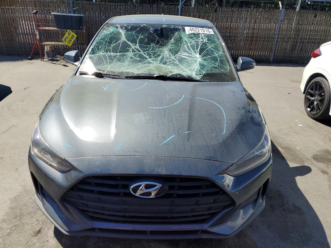 2019 Hyundai Veloster 2.0L - zdjęcie 5