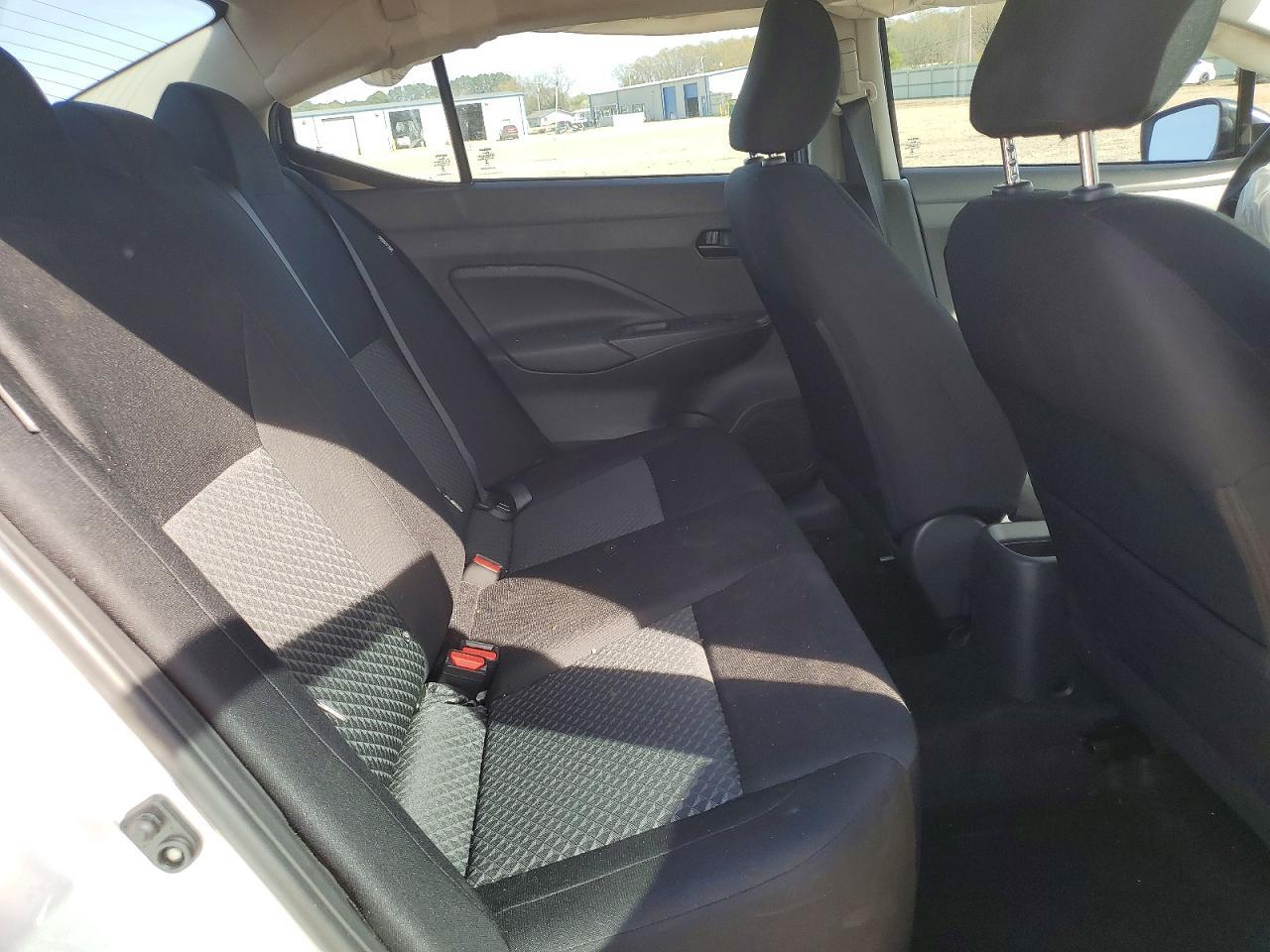 2024 Nissan Versa S - zdjęcie 10