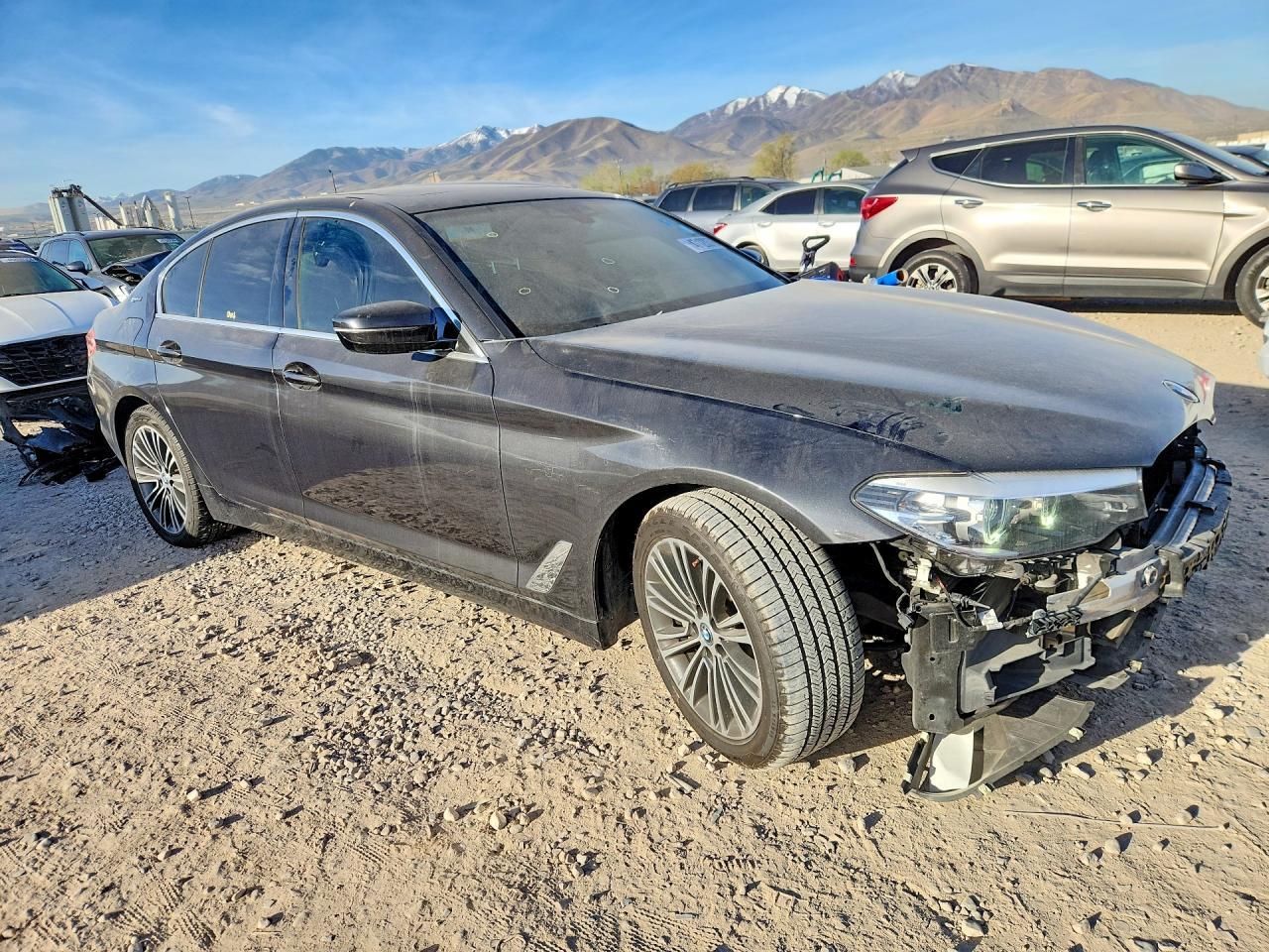 2019 BMW 530E - zdjęcie 4