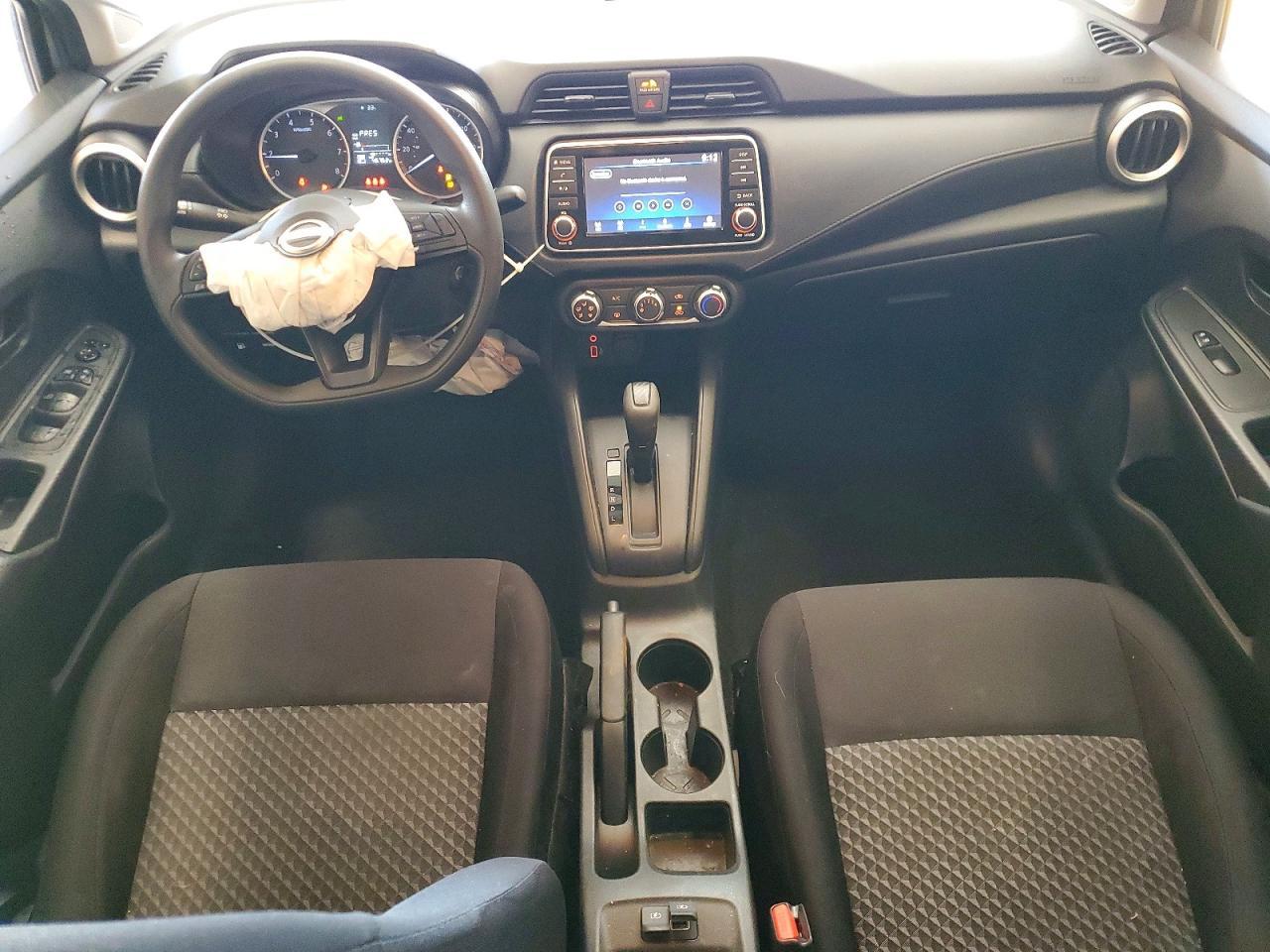 2023 Nissan Versa - zdjęcie 8