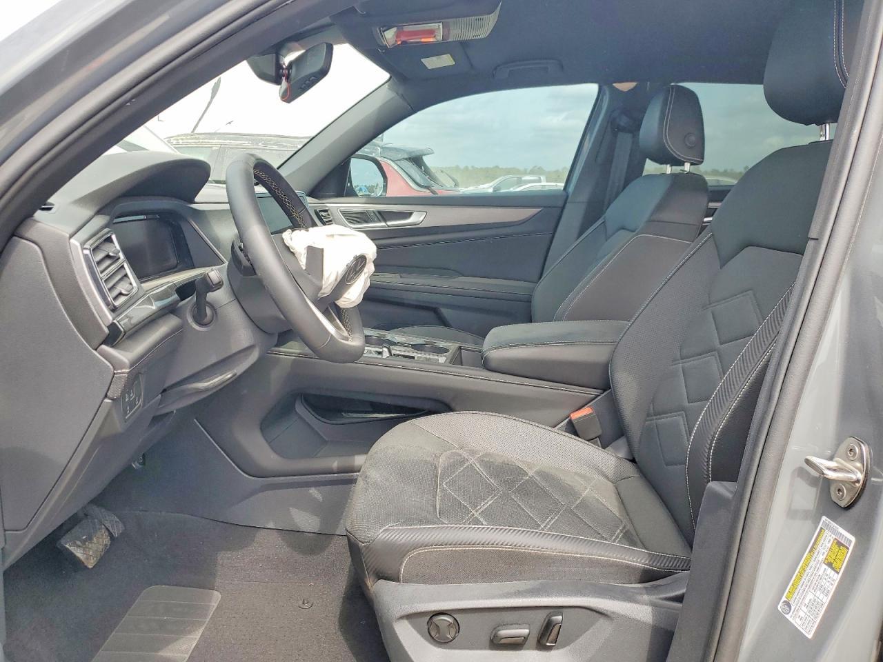 2025 Volkswagen Atlas Cross Sport Se - zdjęcie 7