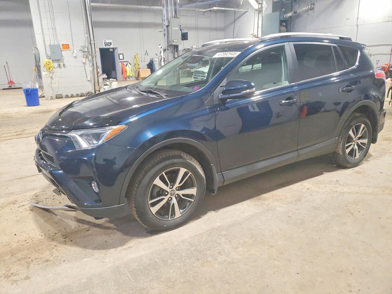 2017 Toyota Rav4 Xle - zdjęcie główne