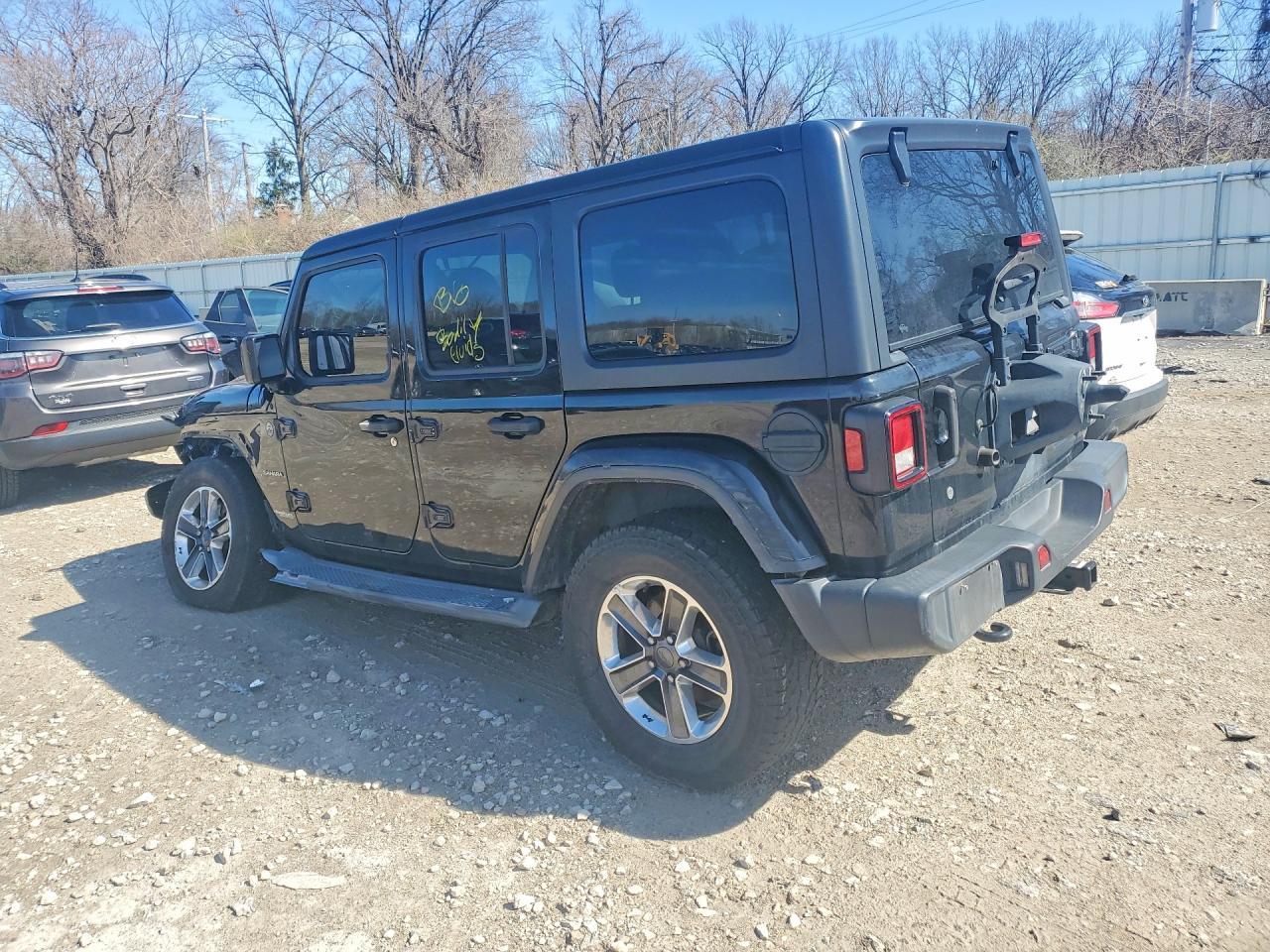 2019 Jeep Wrangler Unlimited Sahara - zdjęcie 2