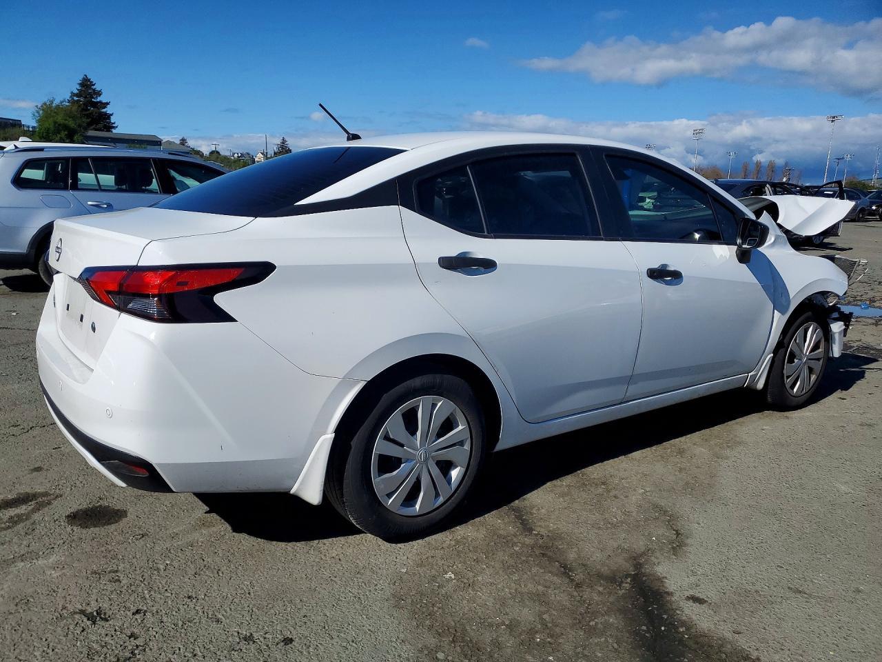 2024 Nissan Versa S - zdjęcie 3