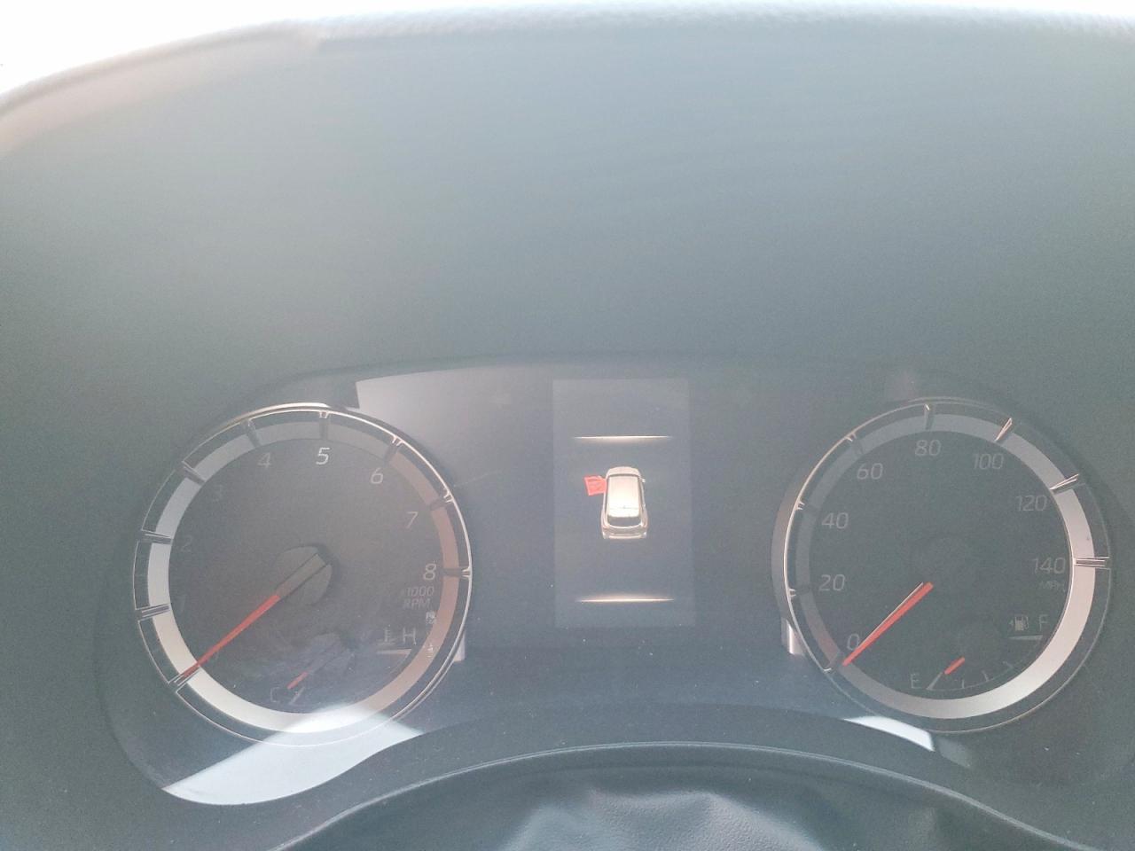 2021 Toyota Highlander Le - zdjęcie 9