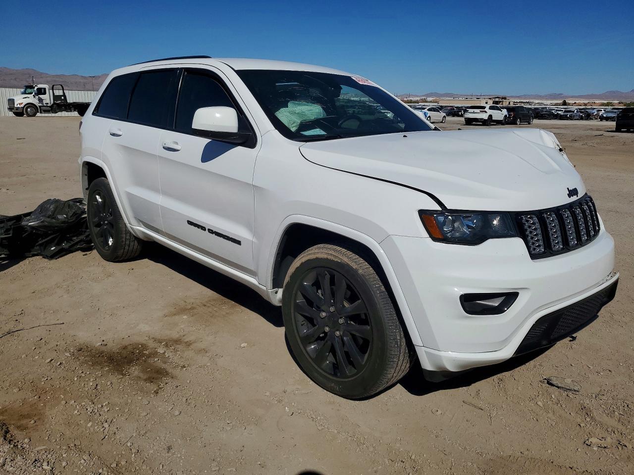 2019 Jeep Grand Cherokee Laredo - zdjęcie 4