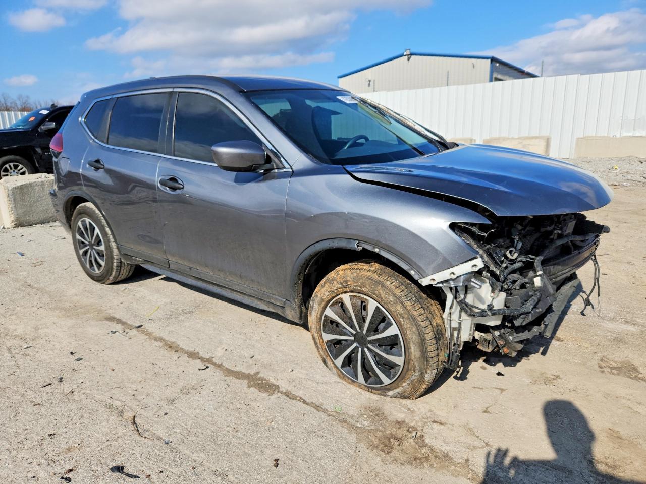 2018 Nissan Rogue S - zdjęcie 4