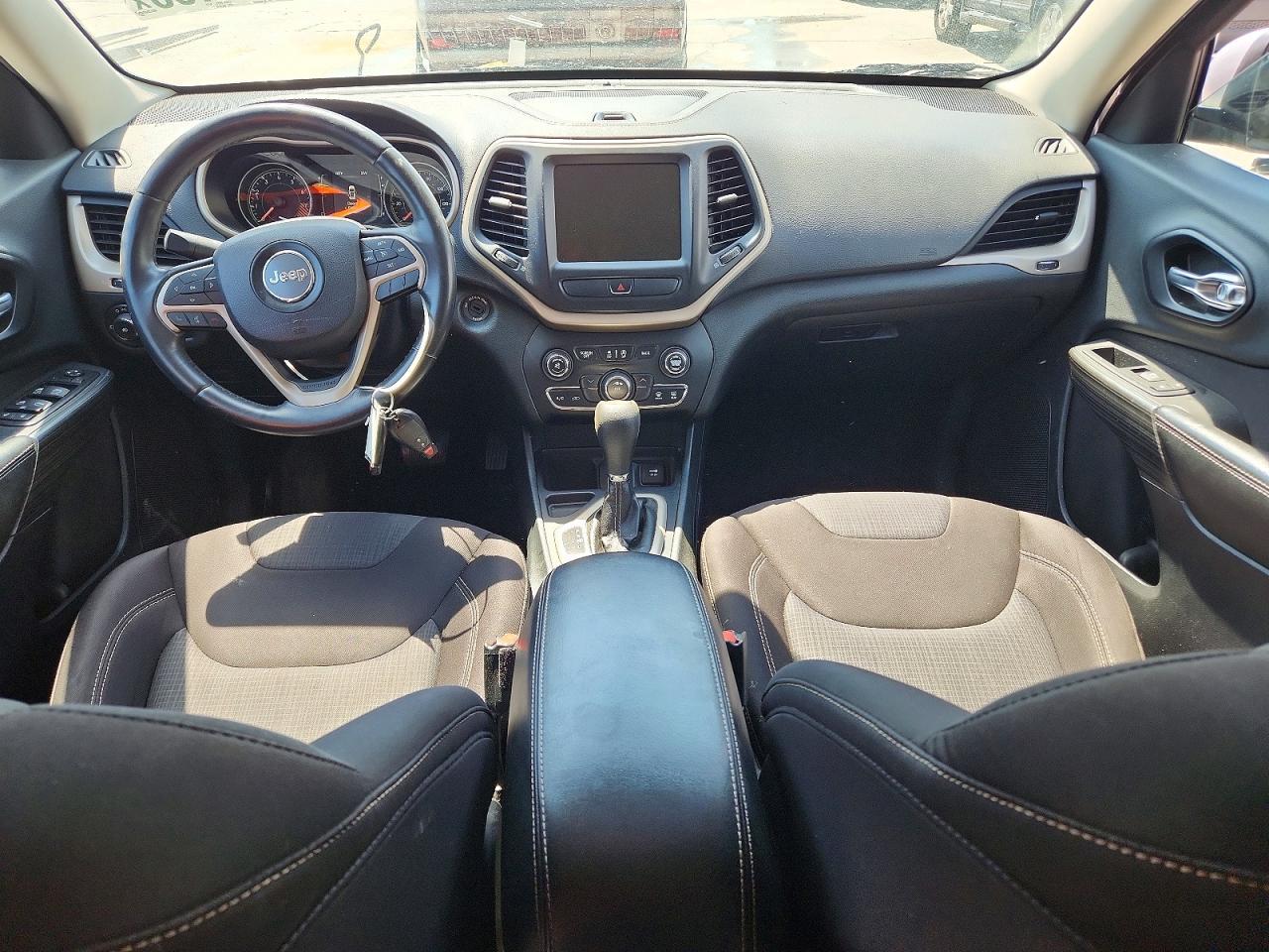 2015 Jeep Cherokee Latitude - zdjęcie 8