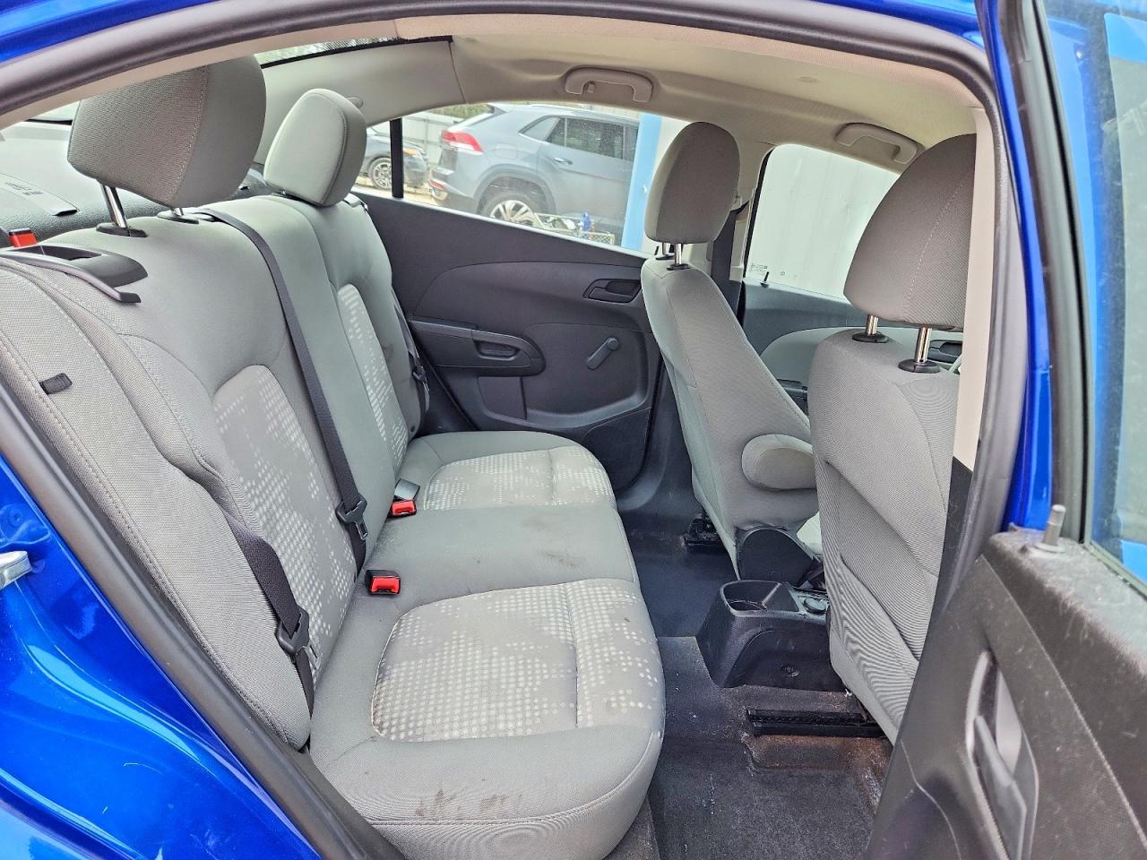 2019 Chevrolet Sonic Ls - zdjęcie 10