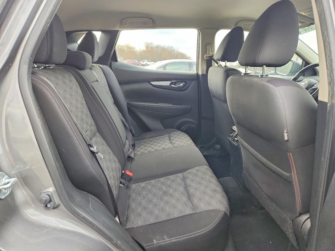 2018 Nissan Rogue Sport Sv - zdjęcie 11