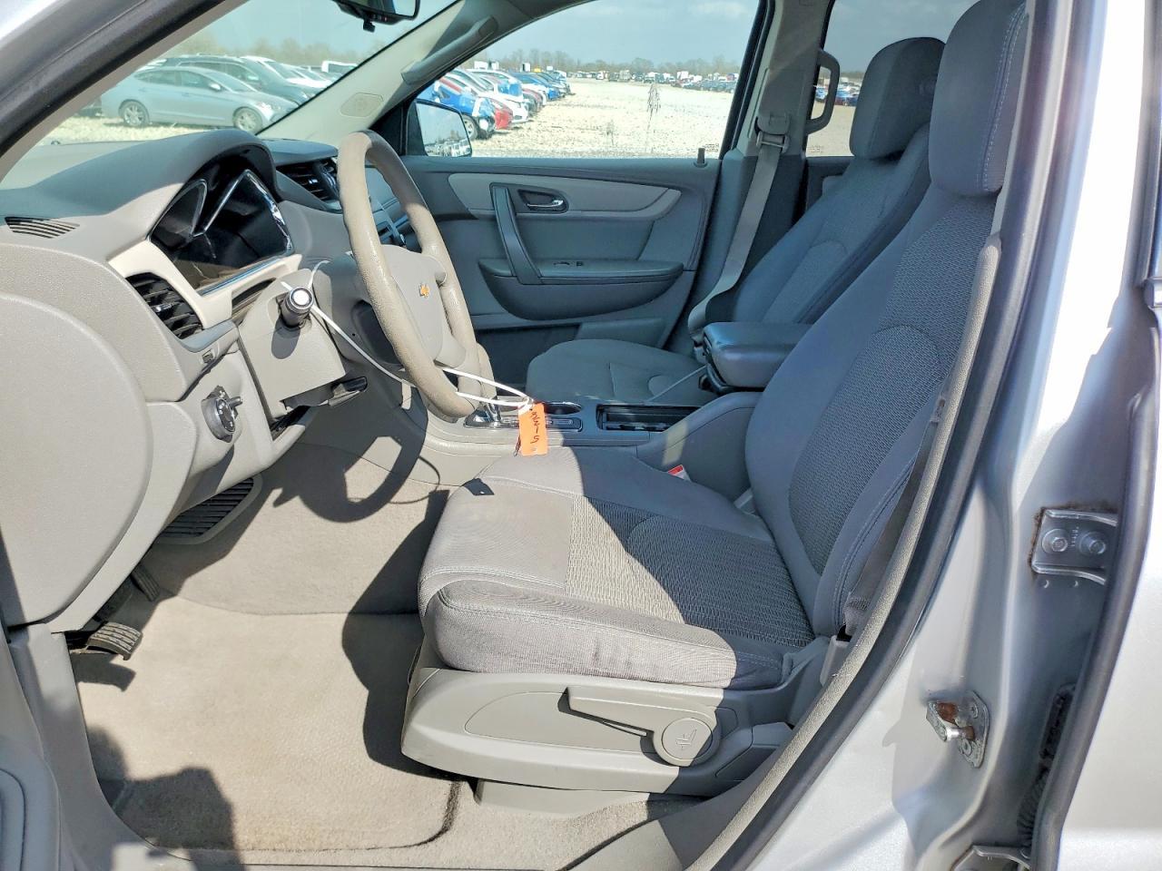 2015 Chevrolet Traverse Ls - zdjęcie 7