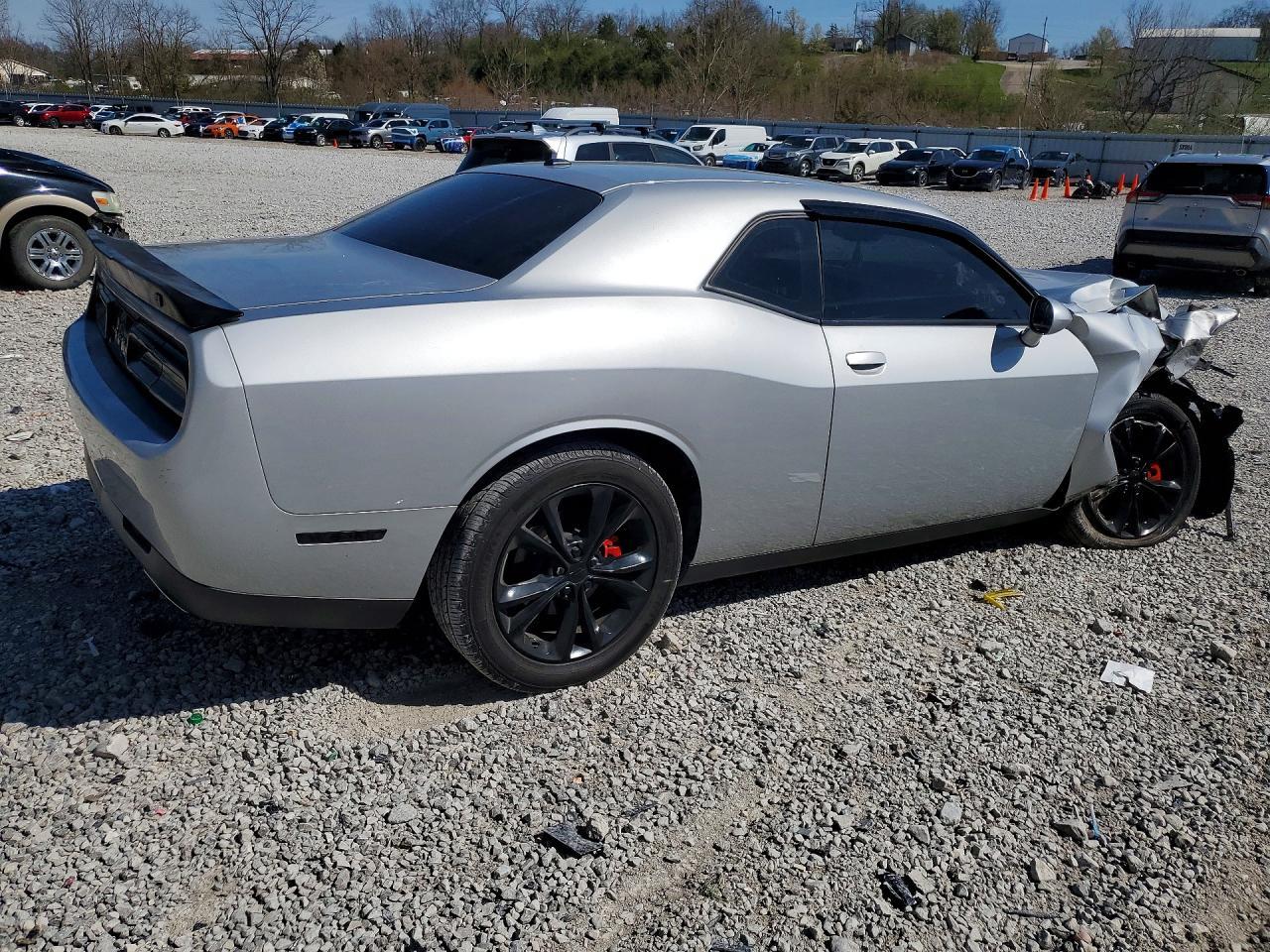 2020 Dodge Challenger Sxt - zdjęcie 3