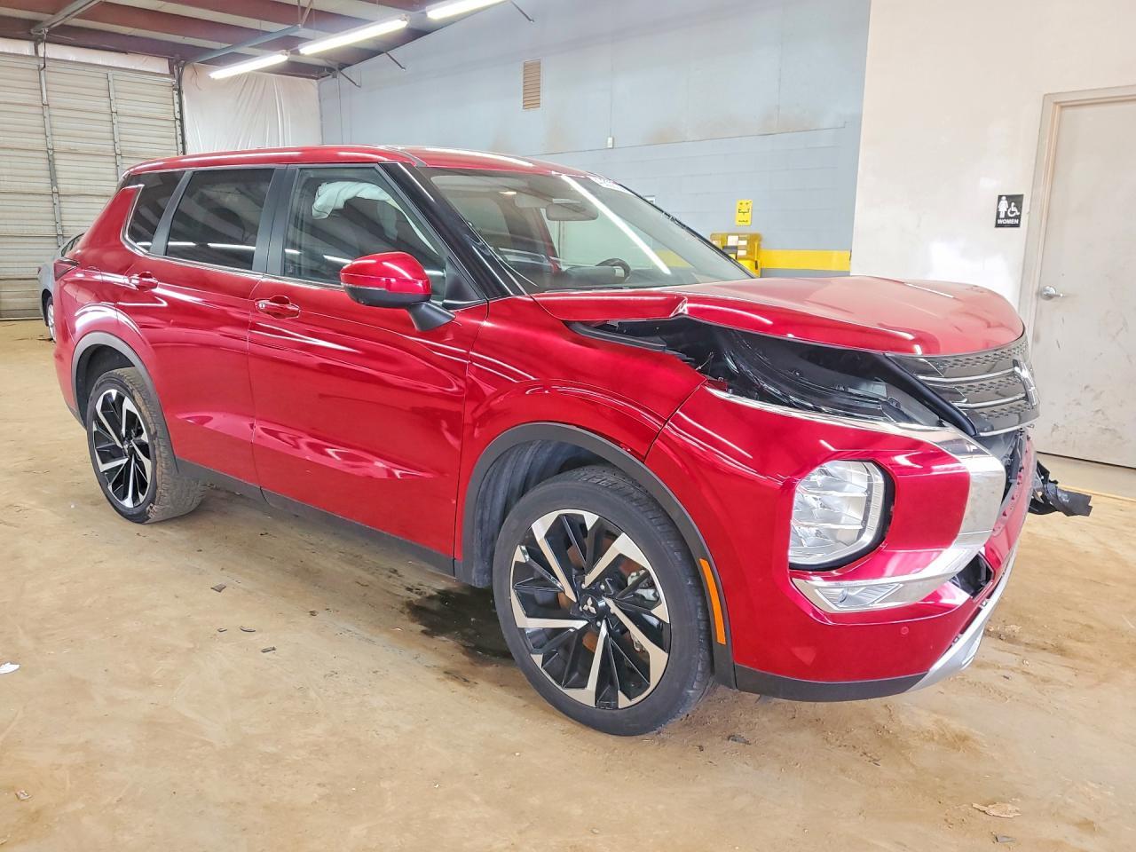 2024 Mitsubishi Outlander Se - zdjęcie 4