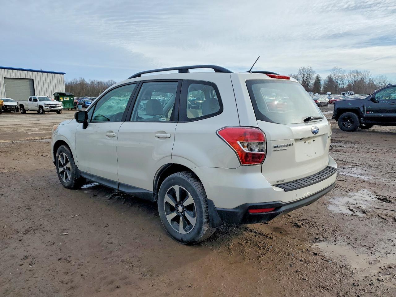 2015 Subaru Forester 2.5I - zdjęcie 2