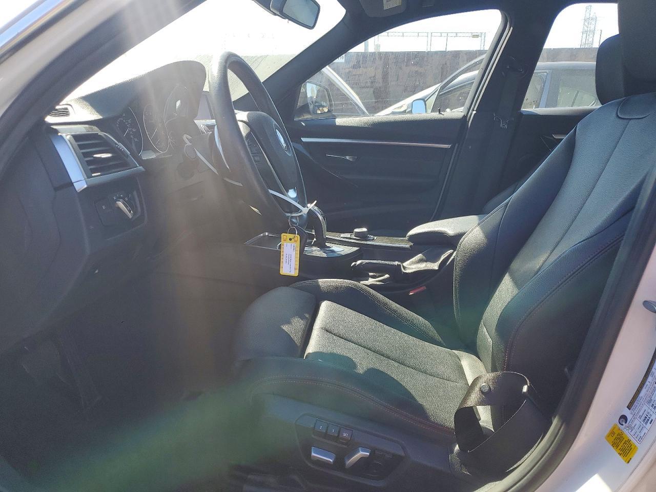 2018 BMW 330 I - zdjęcie 7